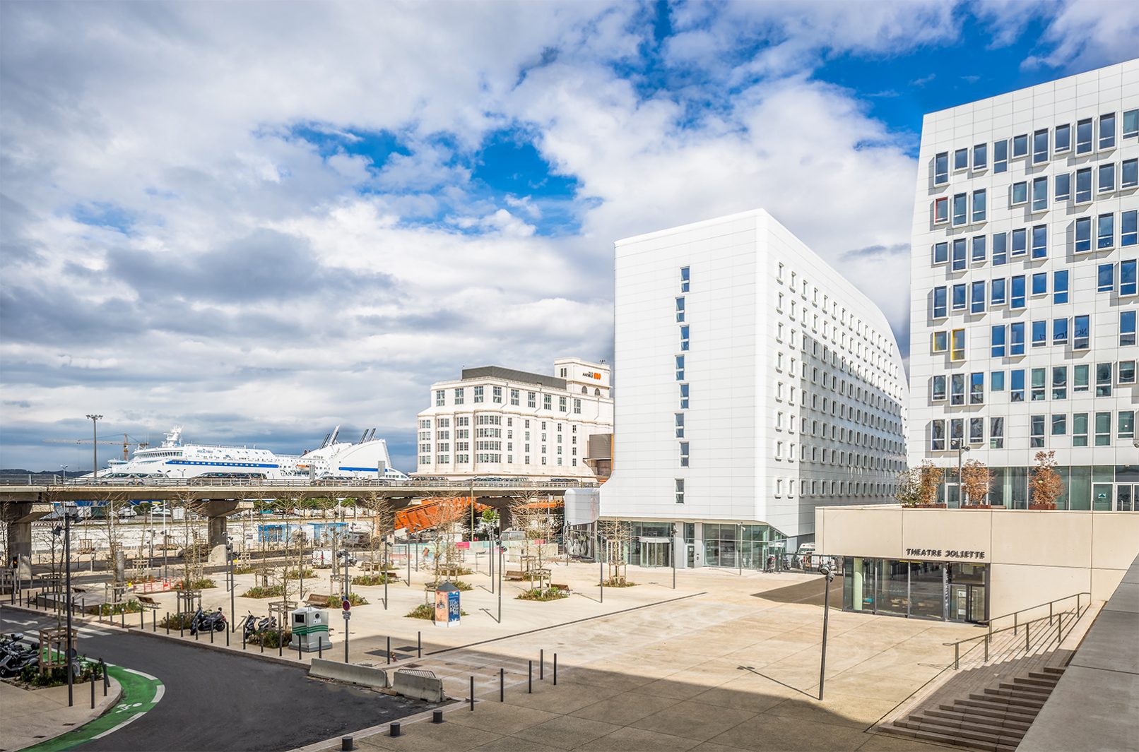 julianrincon Julian Rincon INTERNATIONAL D'ARCHITECTURE international darchitecture International d'architecture Atelier 3 atelier 3 Euromed EUROMED GOLDEN TULIP Golden Tulip Coutyard coutyard Marriott MARRIOTT Marseille marseille Hotel HOTEL hotel Ida